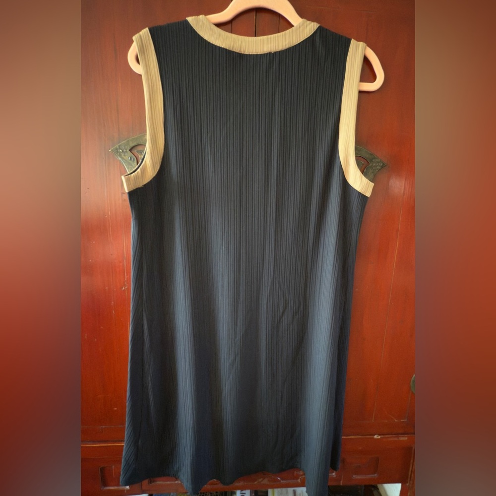 Nina Leonard Dress Black with Tan Accents Knee Length Excellent Used Condition - Picture 3 of 6